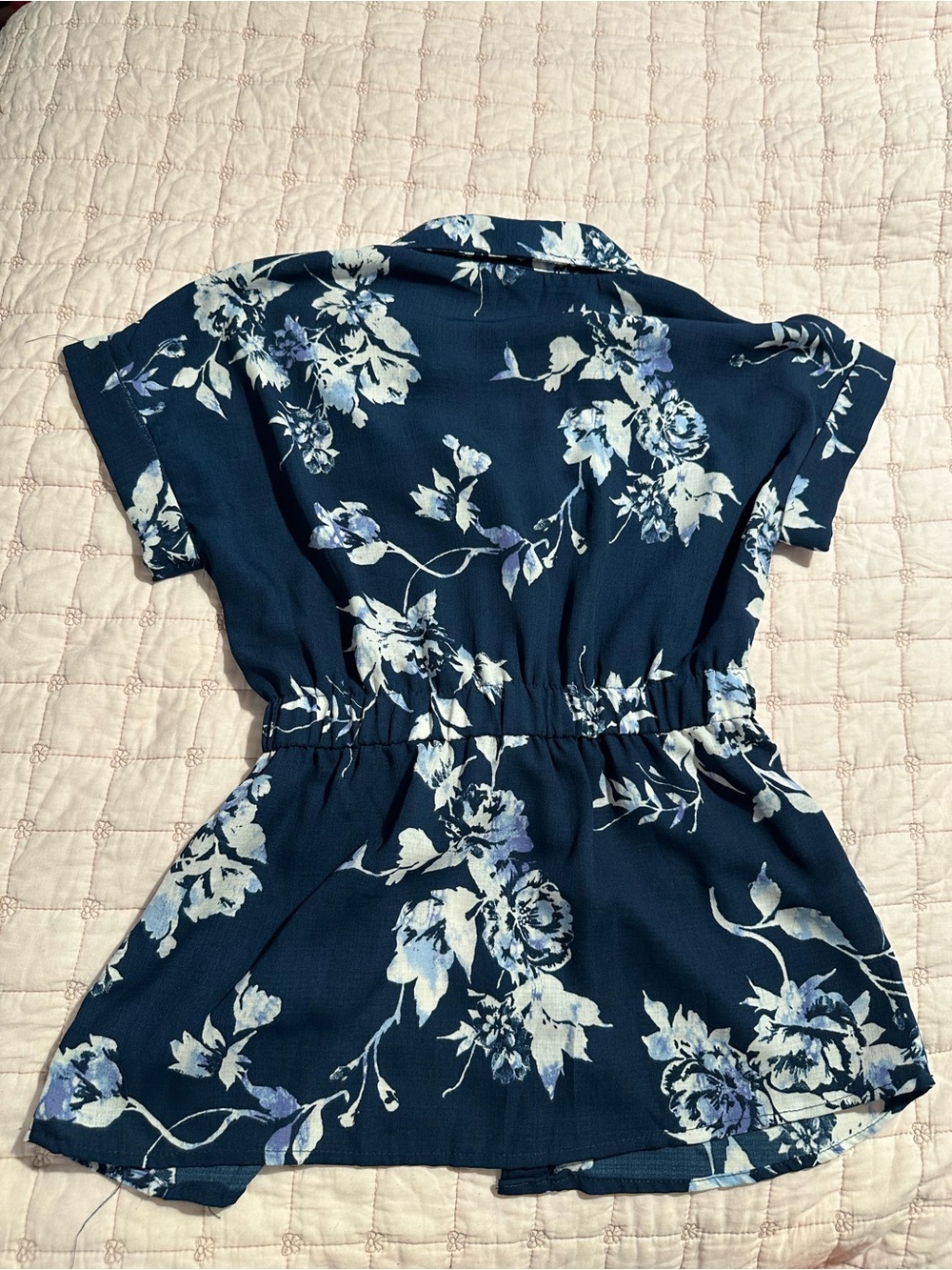 Women's Navy Floral Tie-Waist Short Sleeve Blouse - Picture 2 of 7